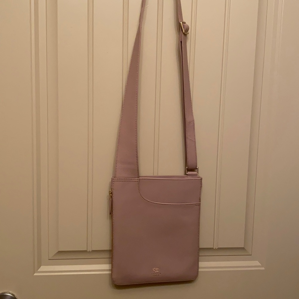 Medium zip around crossbody purse. Gently used.